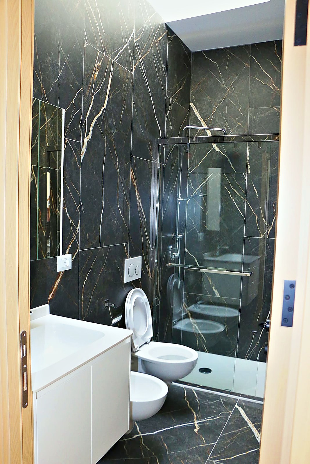 Camera 18 — bagno privato, foto 1