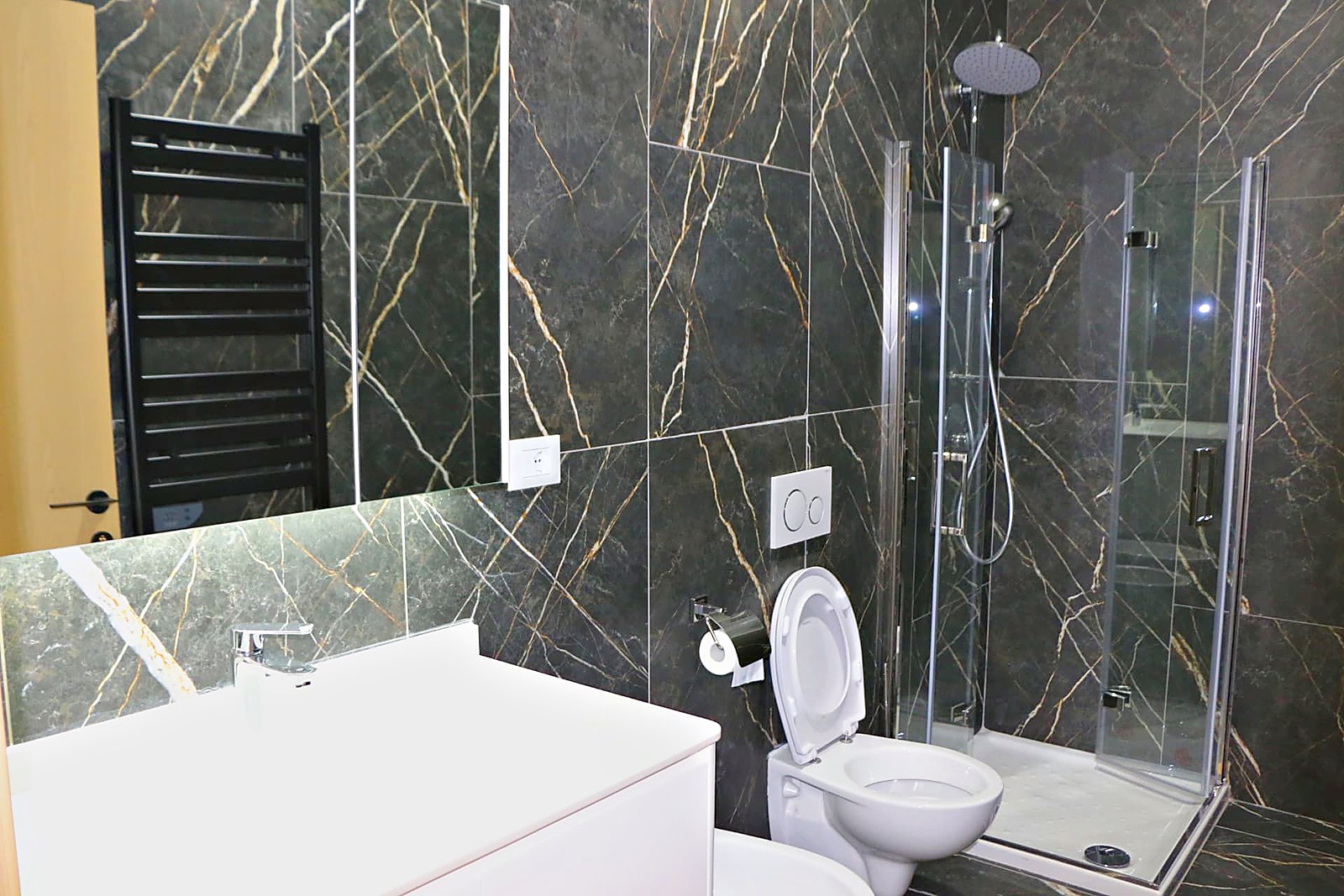 Camera 08 — bagno privato, foto 1